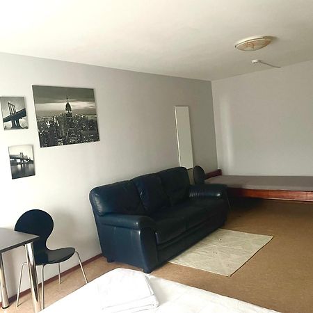Central Hostel Елгава Экстерьер фото